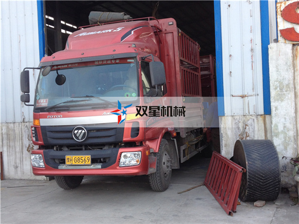 <a href='http://m.dianzizhifu.cn/feilv/724.html' target='_blank'><span>斷橋鋁破碎機</span></a>生產(chǎn)線設備發(fā)往貴州貴陽