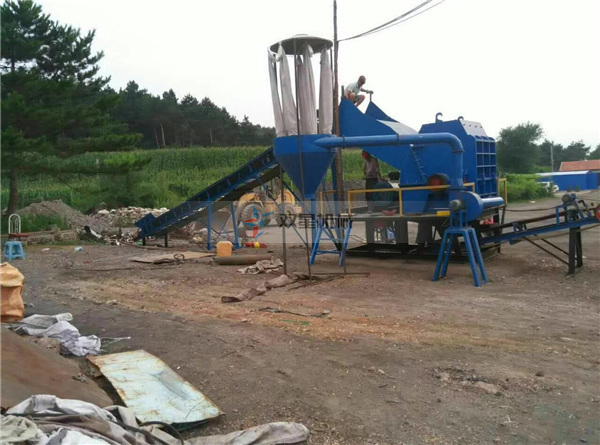 <a href='http://m.dianzizhifu.cn/psj/87.html' target='_blank'><span>廢鐵破碎機(jī)</span></a>設(shè)備在廢鐵收購站的應(yīng)用