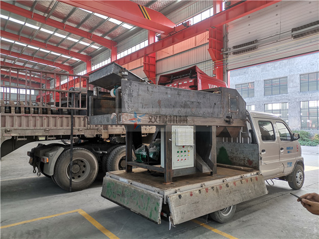 <a href='http://m.dianzizhifu.cn/' target='_blank'><span>廢鋼破碎機</span></a>渦電流分選機發(fā)貨現(xiàn)場實拍